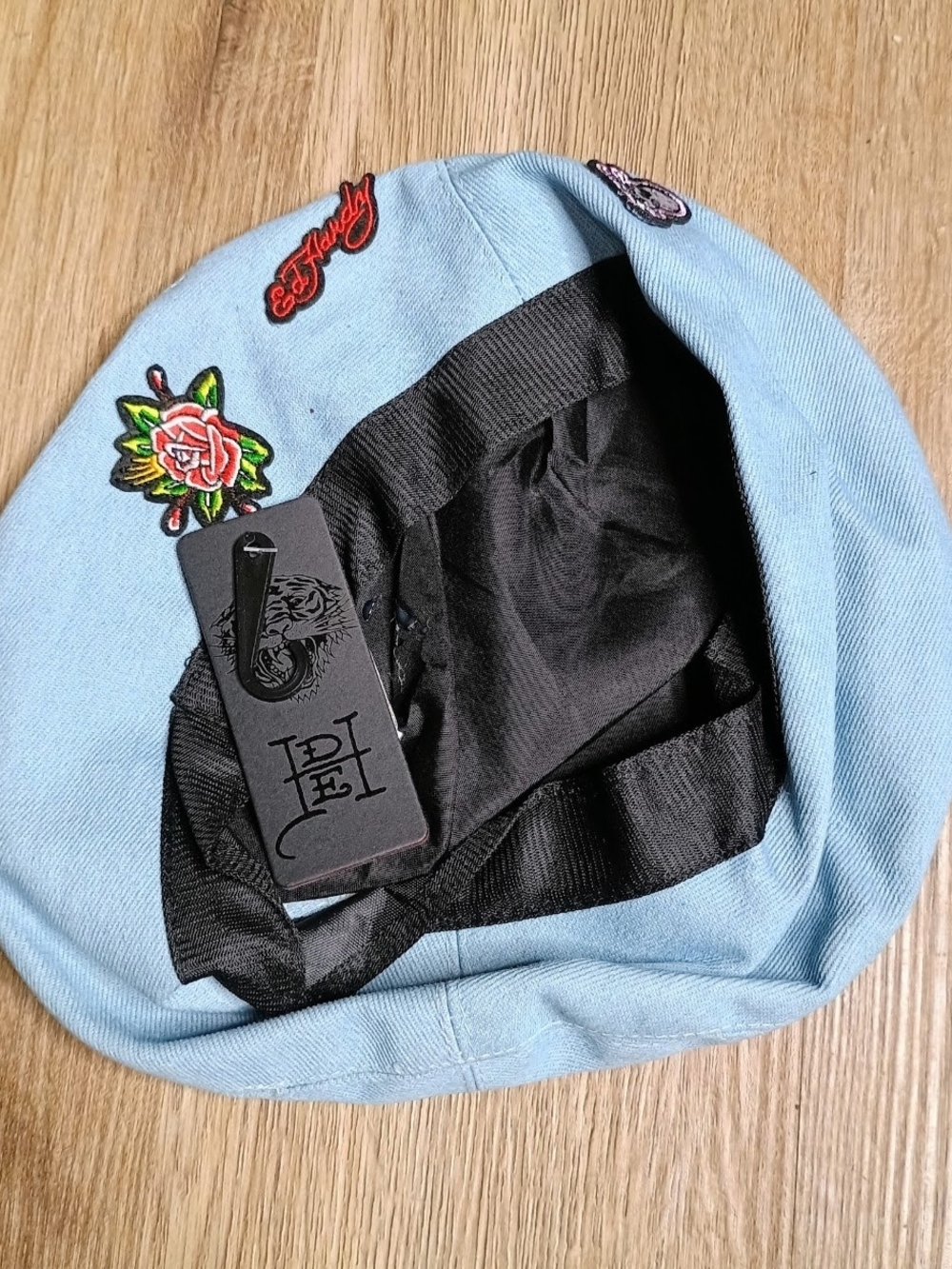 Ed Hardy - Picture 2 of 4